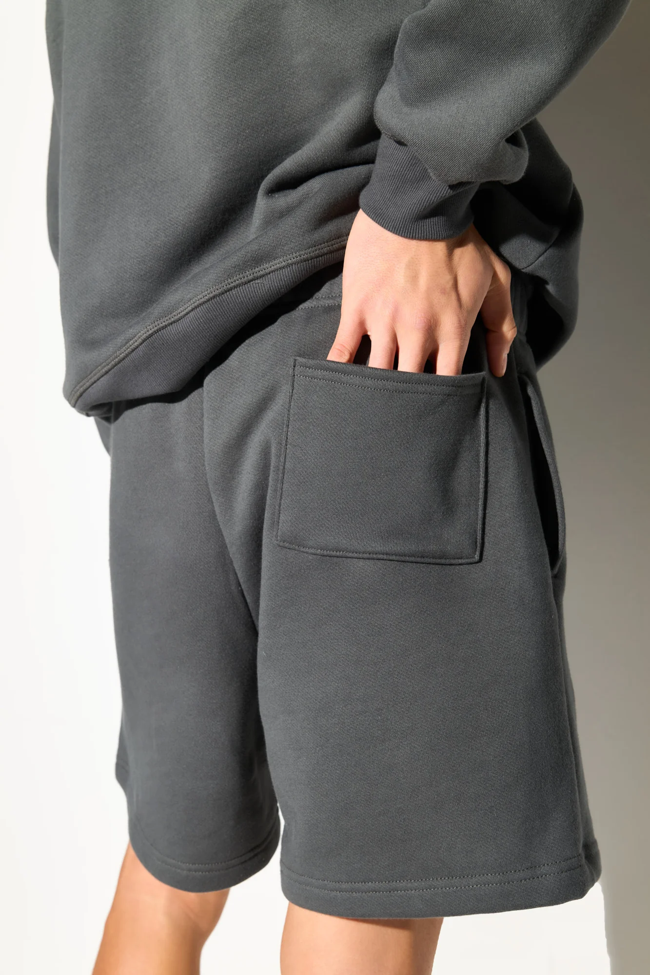SG Logo Bixby Sweatshort - Image 6