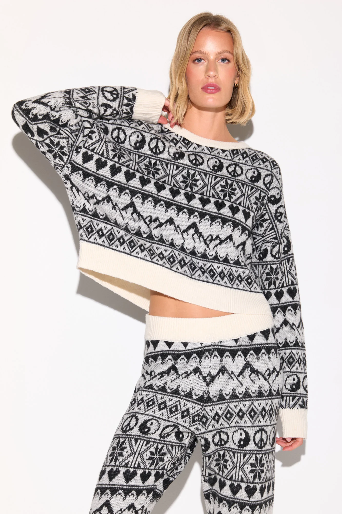 Icon Fairisle Diamond Sweater - Image 4