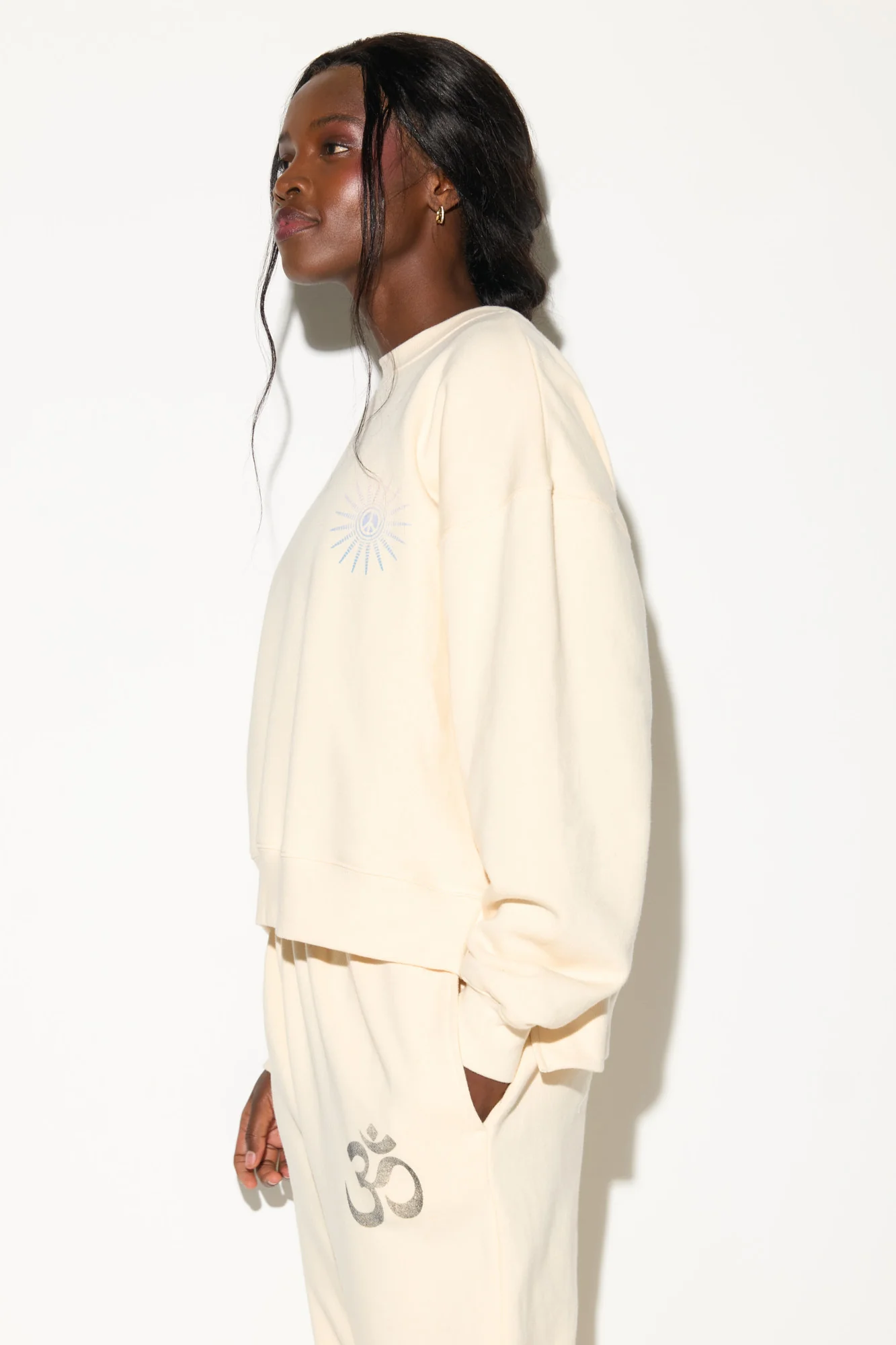 Emit Peace Bex High-Low Crew - Image 3