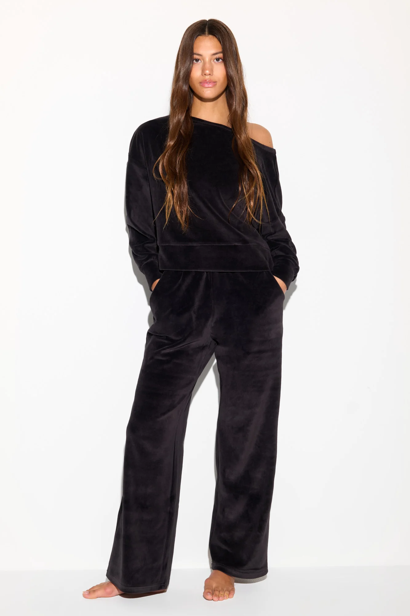 Velour Ava Sweatshirt - Image 5