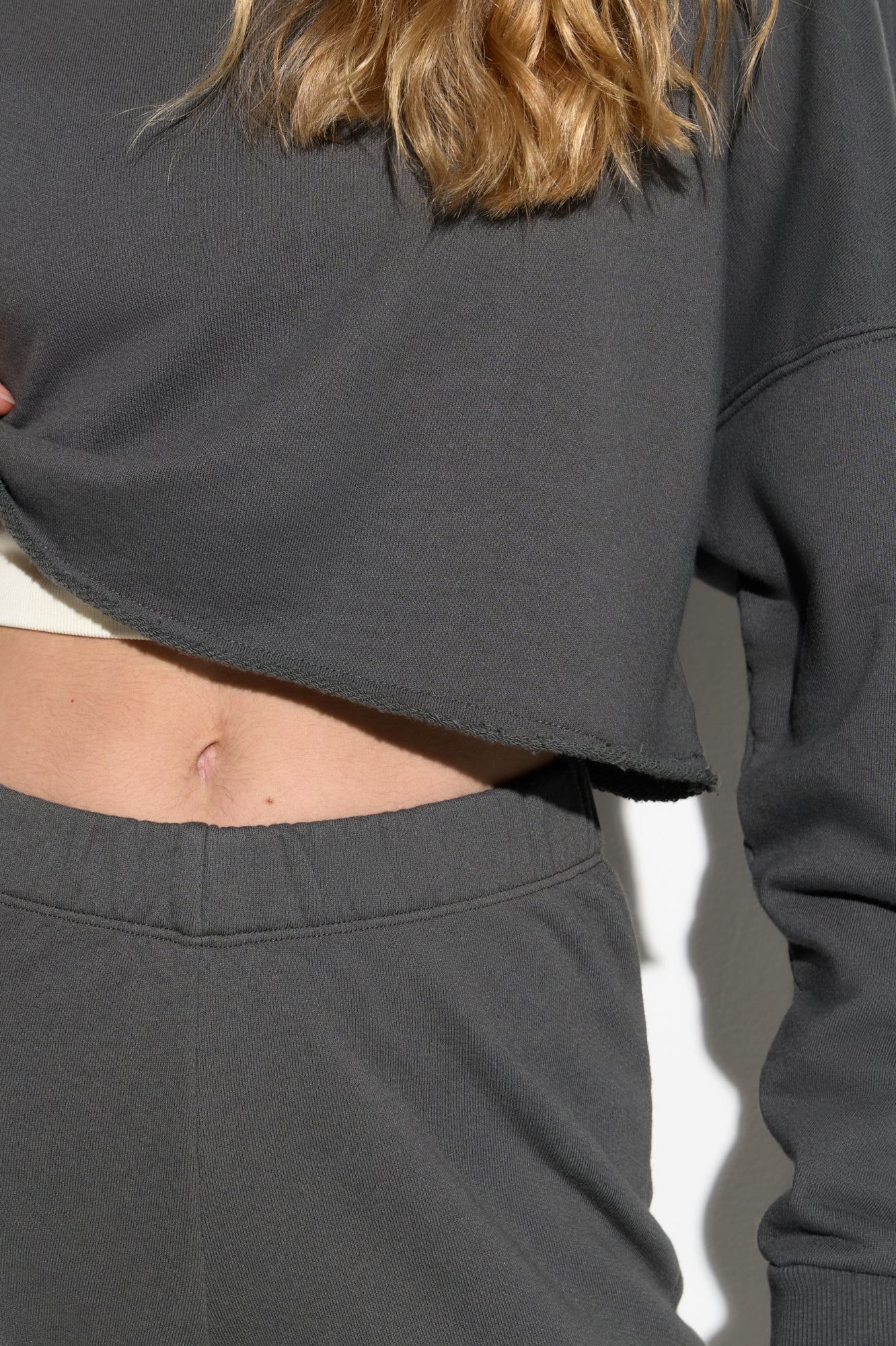 Drina Crop Sweatshirt - Image 5
