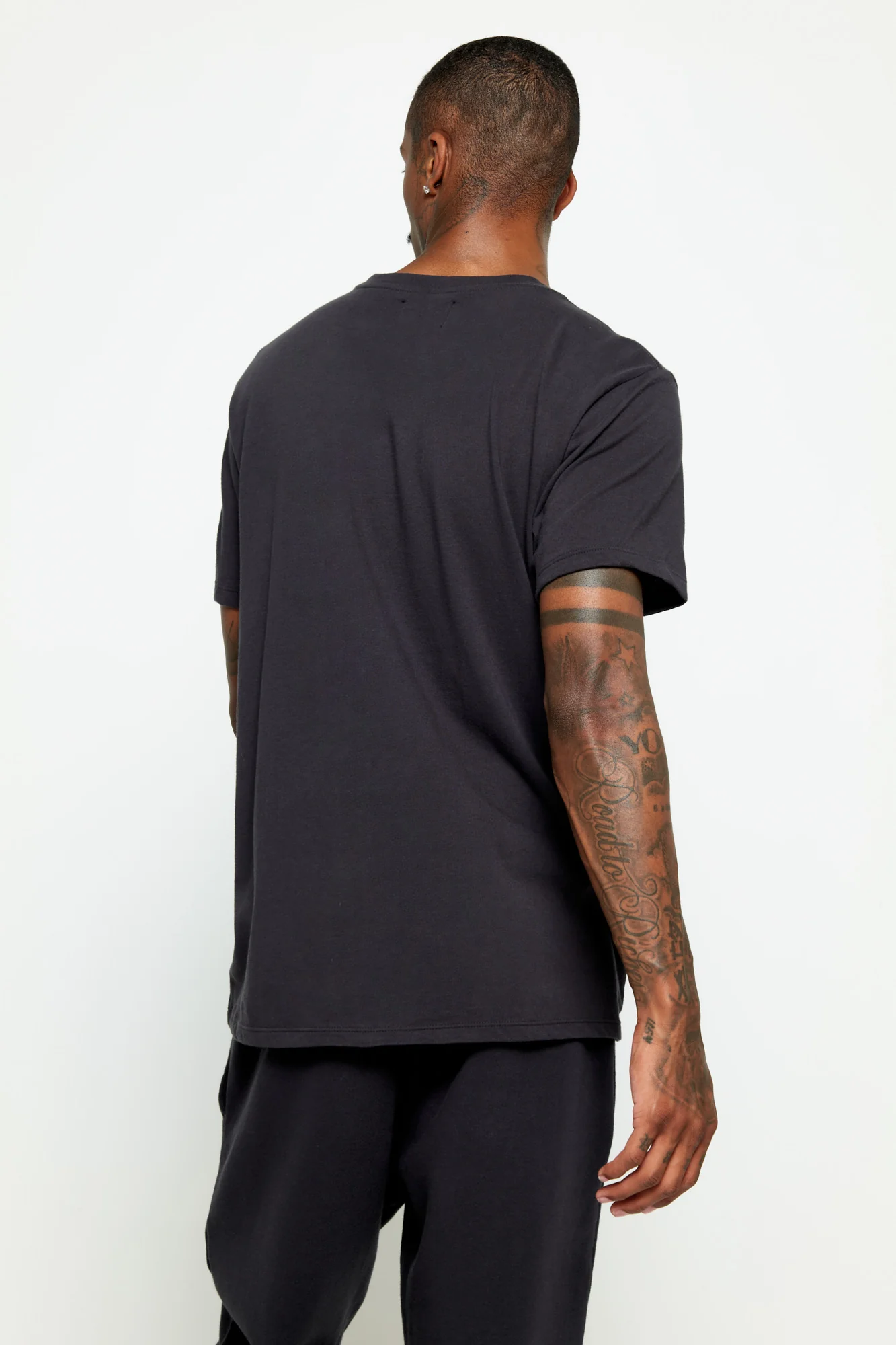 SG Logo Men's Classic Tee - Image 4