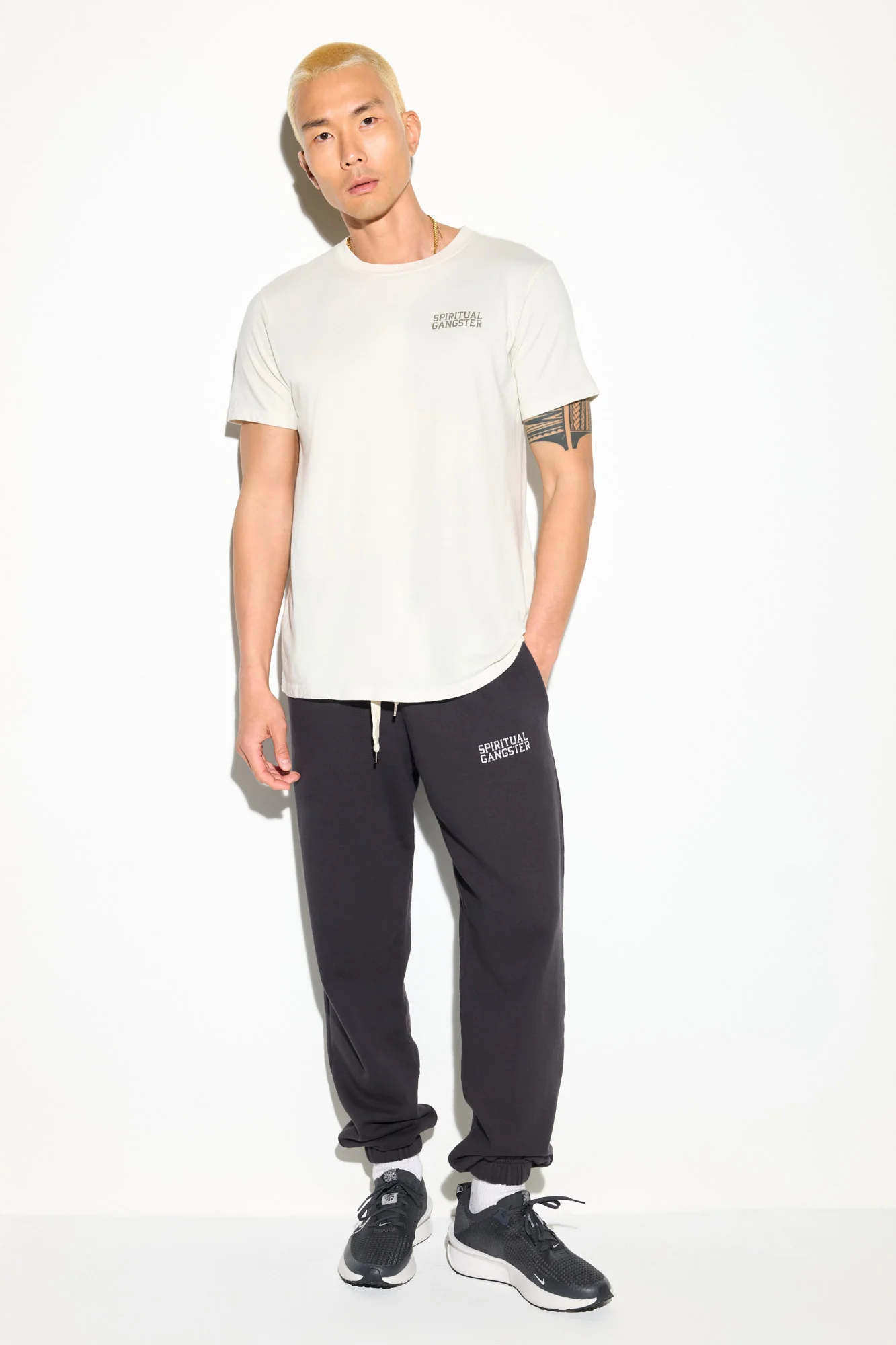 SG Emblem Men's Classic Tee - Image 11