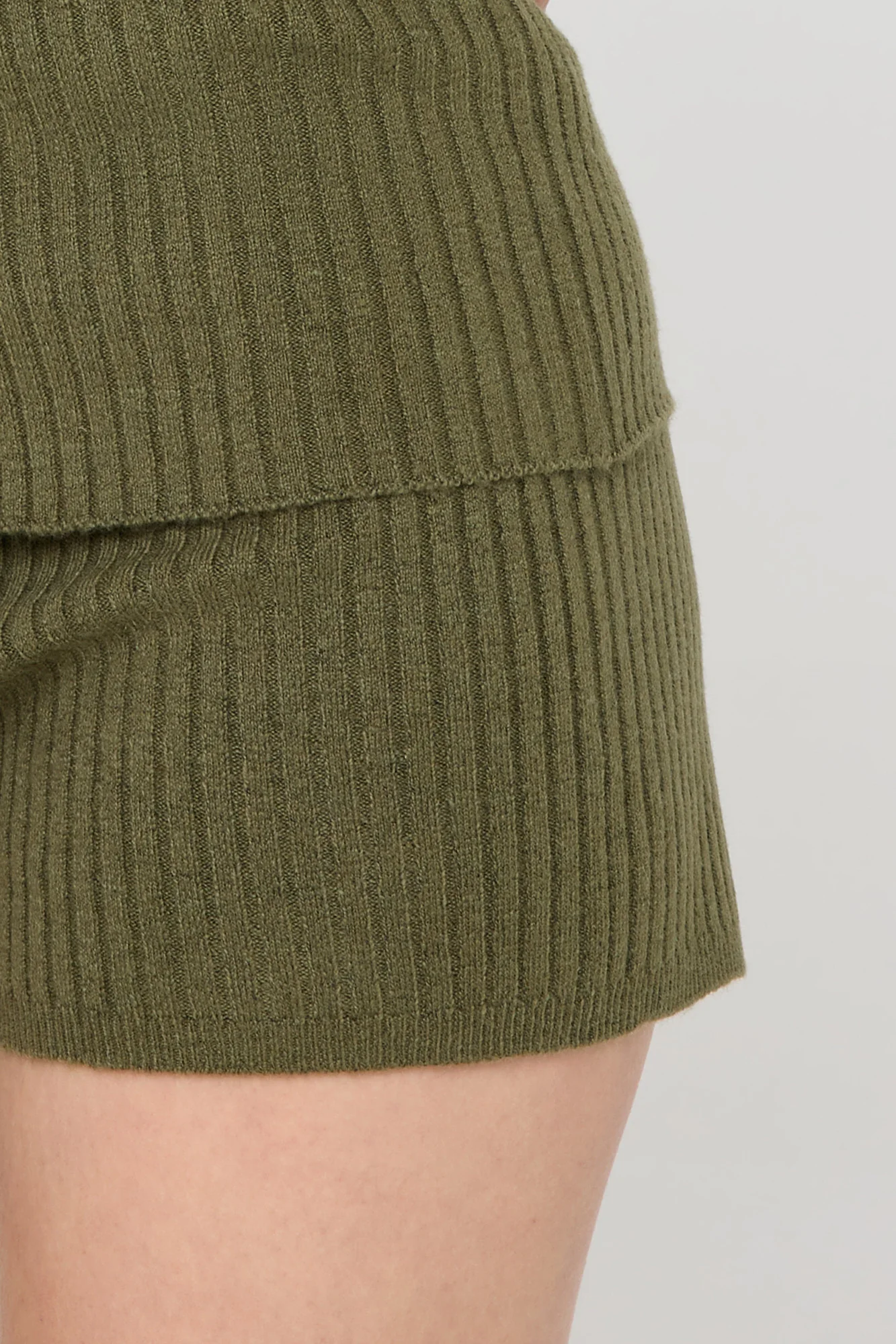 Drina Luxe Shortie - Image 5