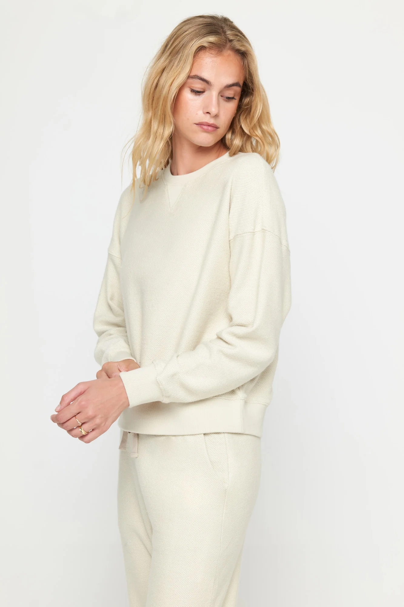 Andi Sweatshirt - Image 5