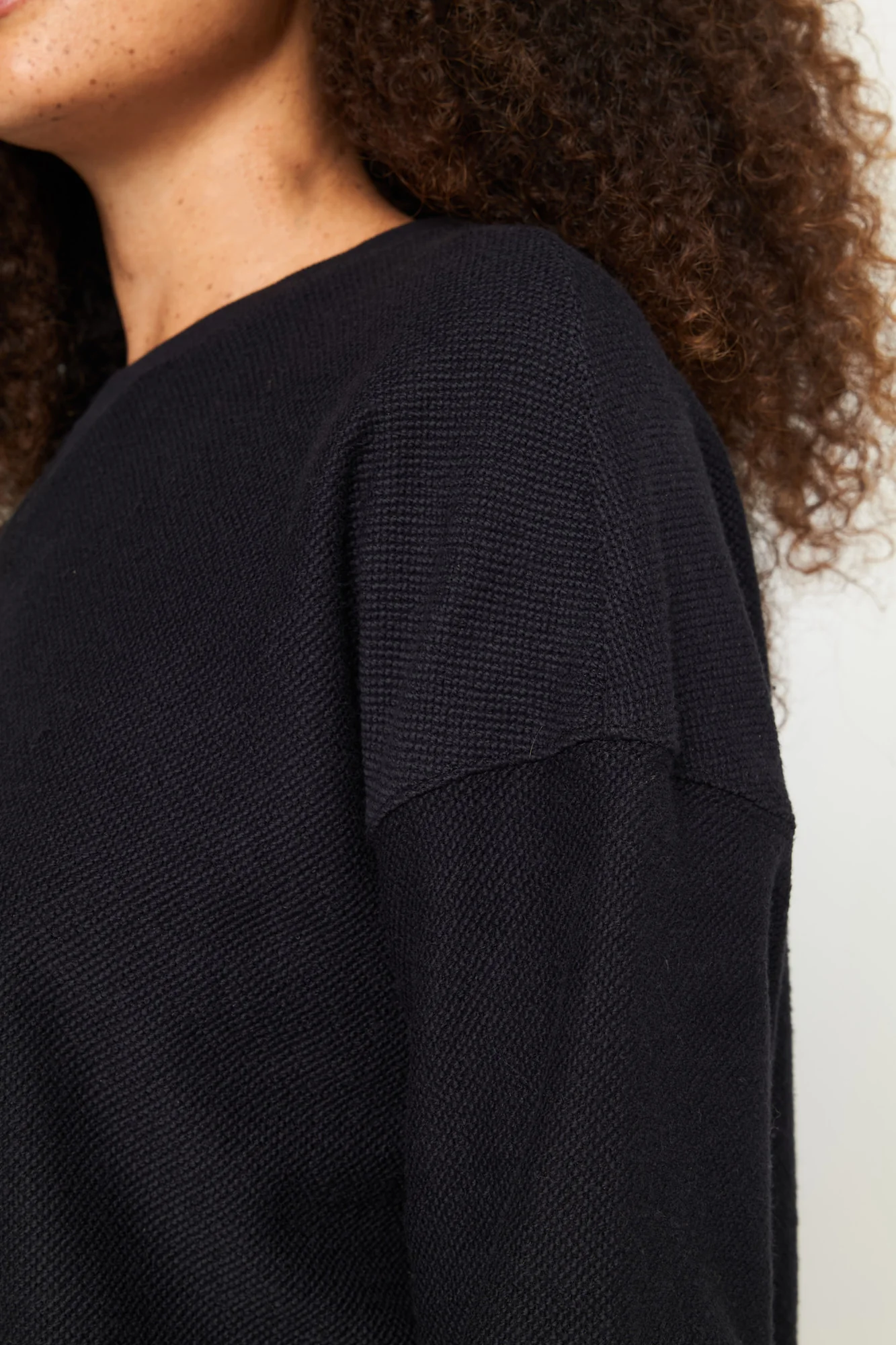 Andi Sweatshirt - Image 4