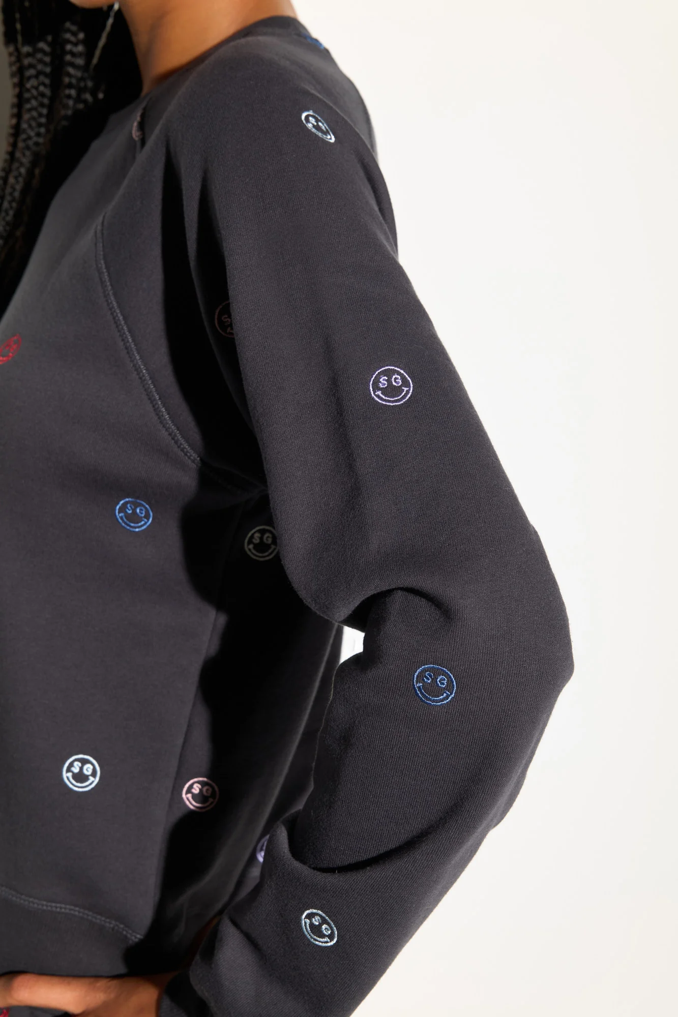 All Smiles Forever Cozy Crew - Image 5