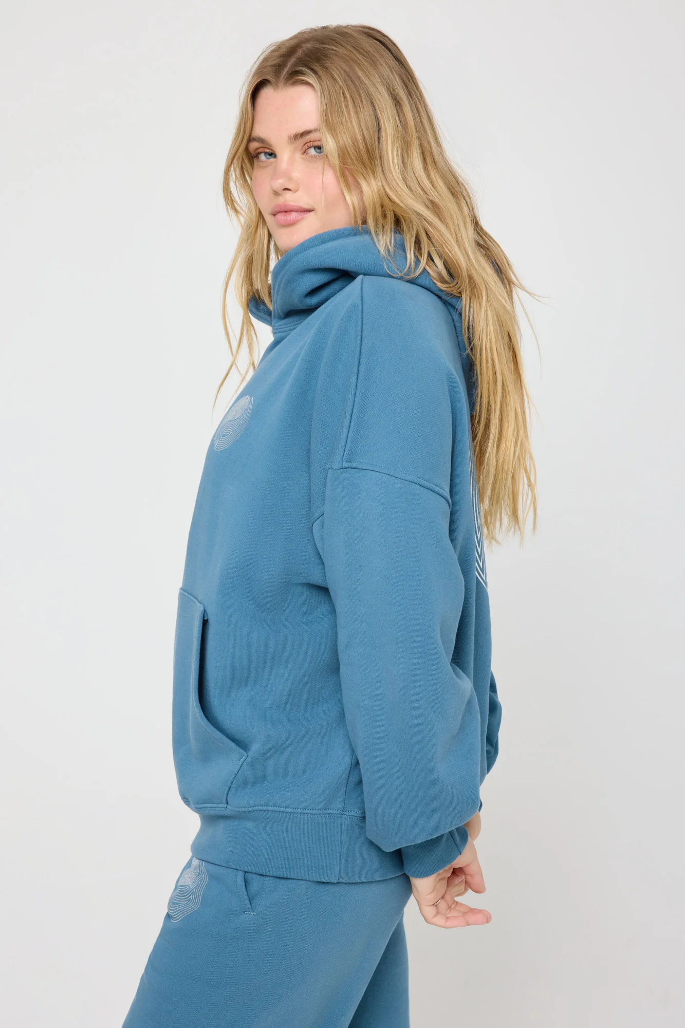 New Waves Easy Hoodie - Image 4