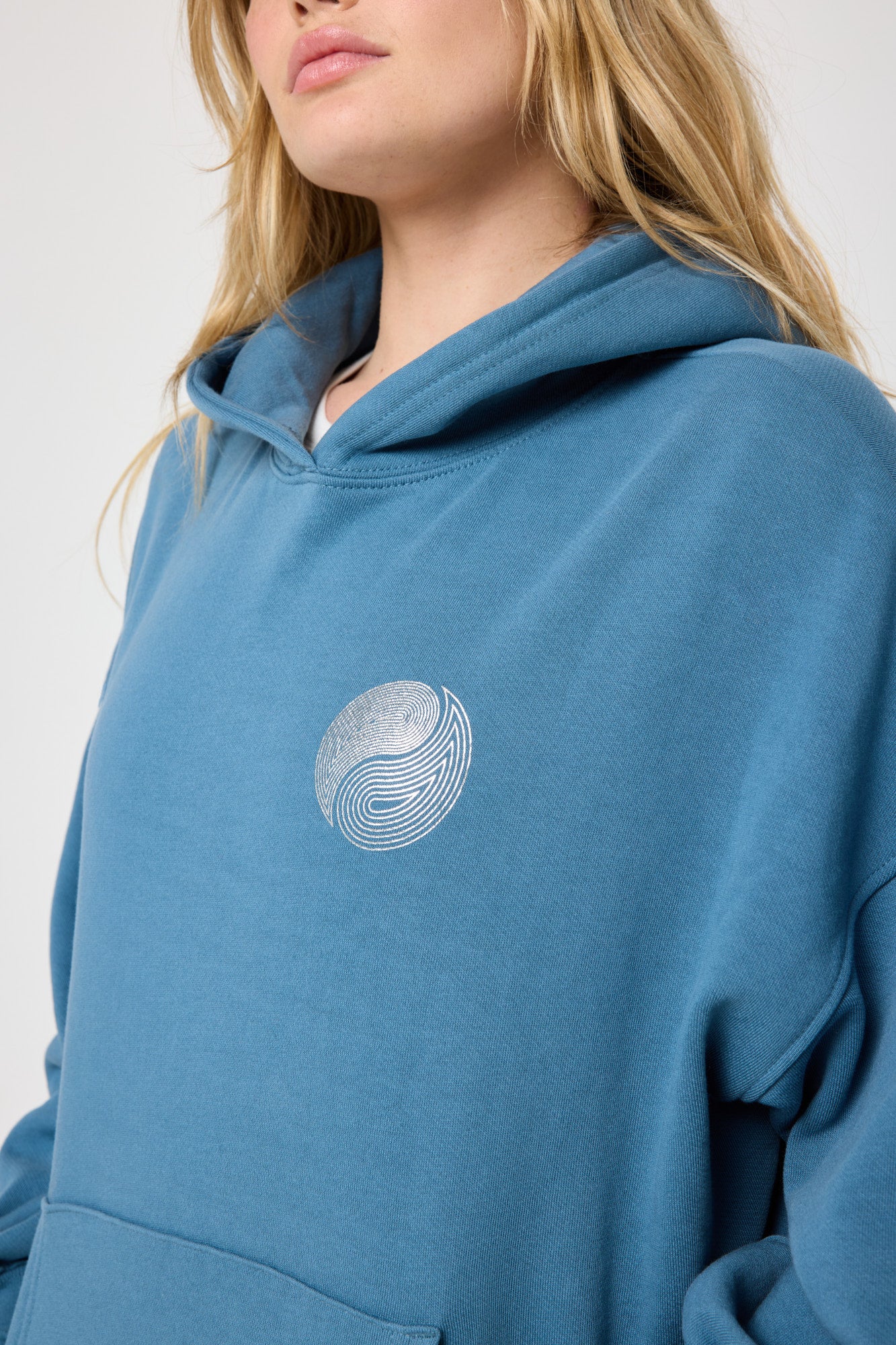 New Waves Easy Hoodie - Image 5