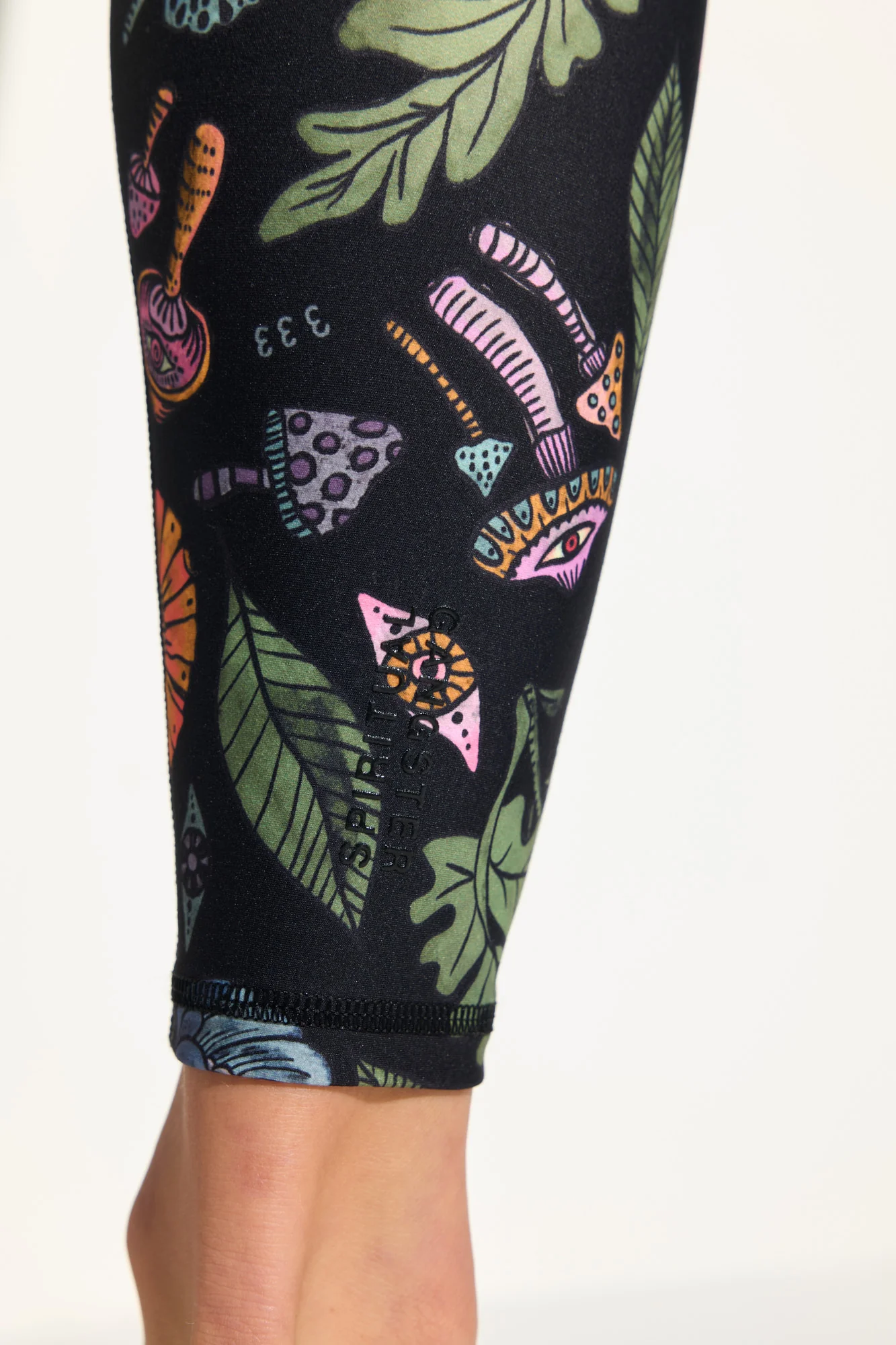 Nirvana Lotus Legging - Image 7