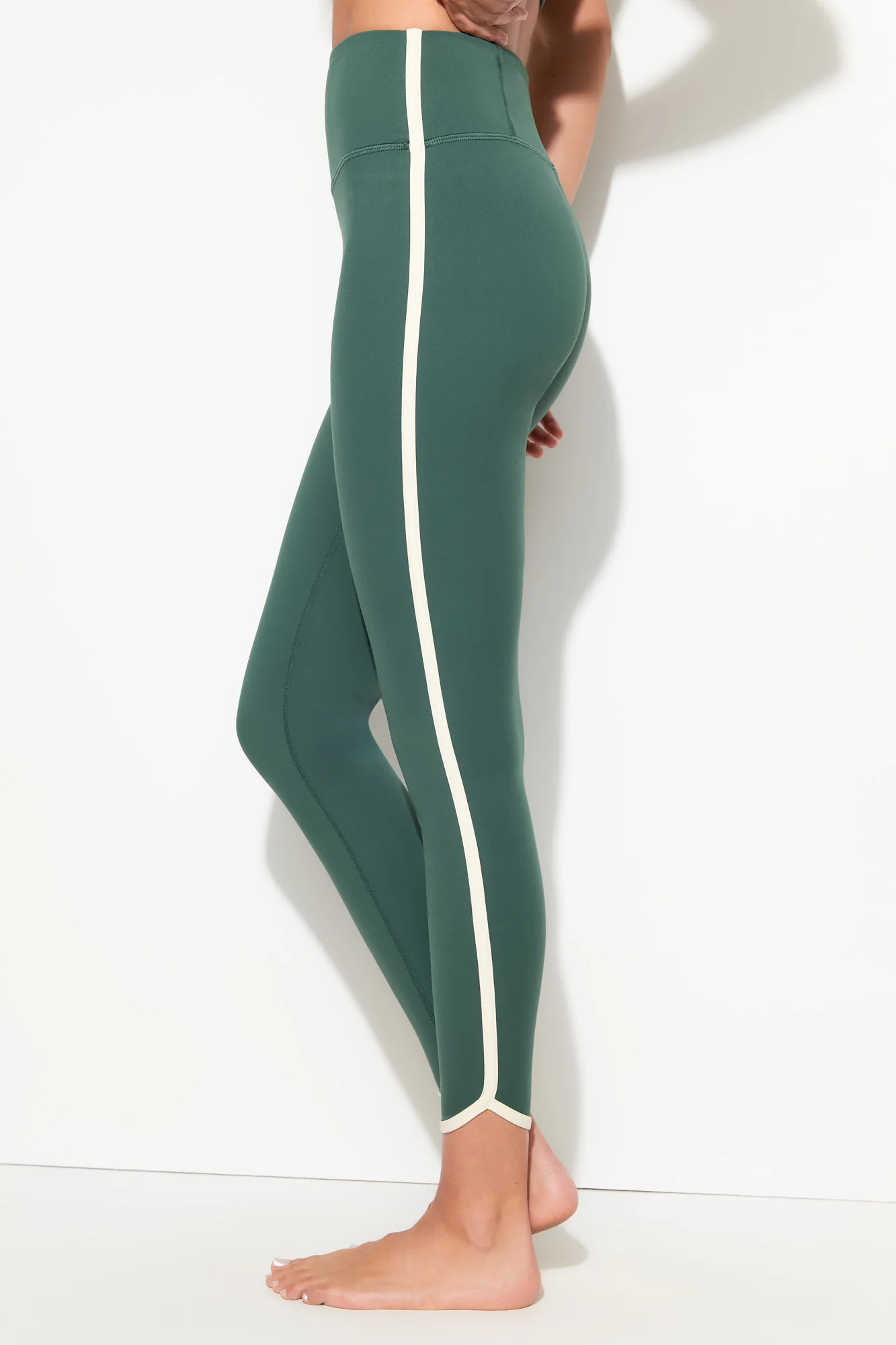 Marley 7/8 Legging - Image 4