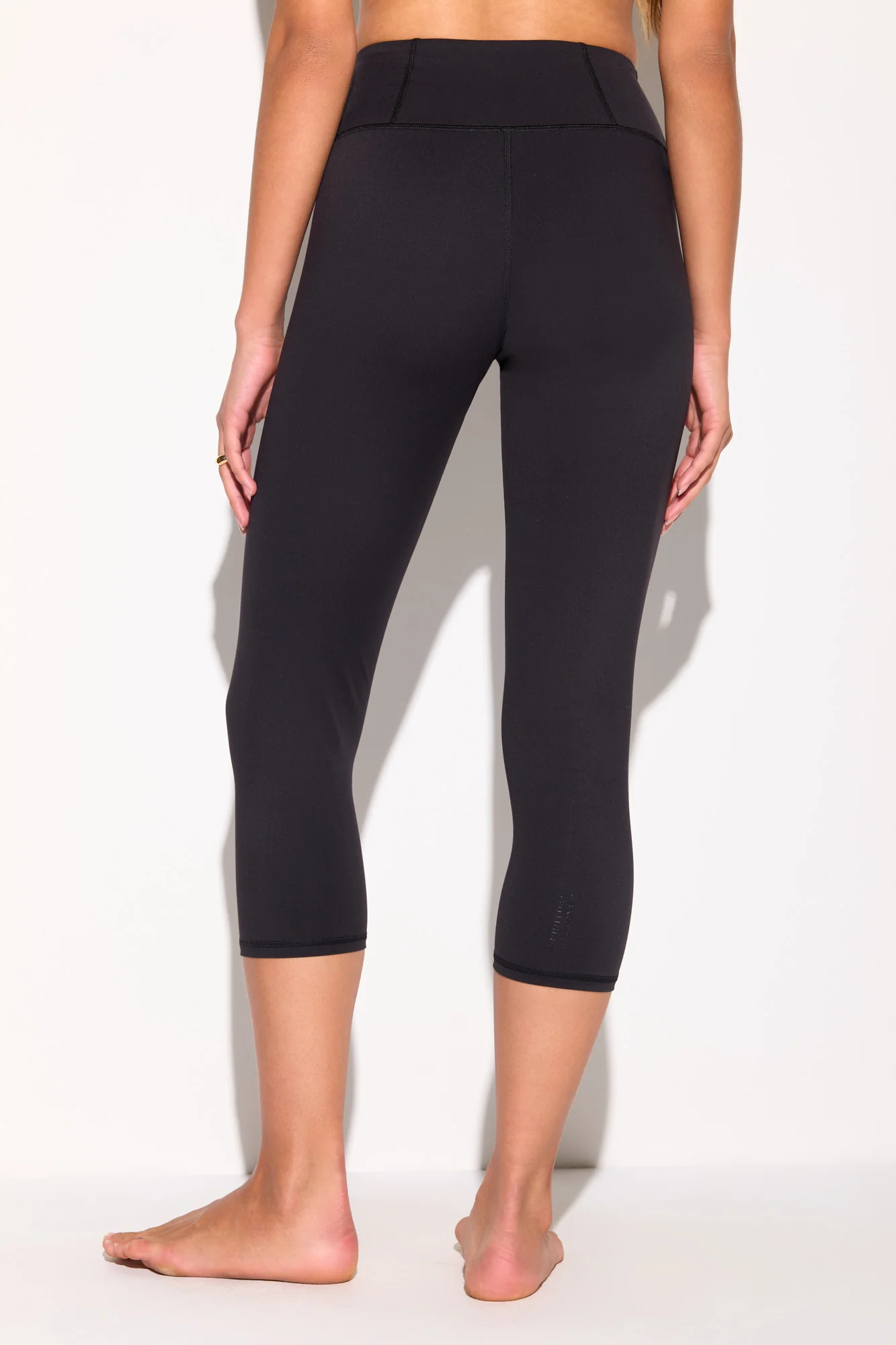 NirvanaTech Bliss Capri Legging - Image 3