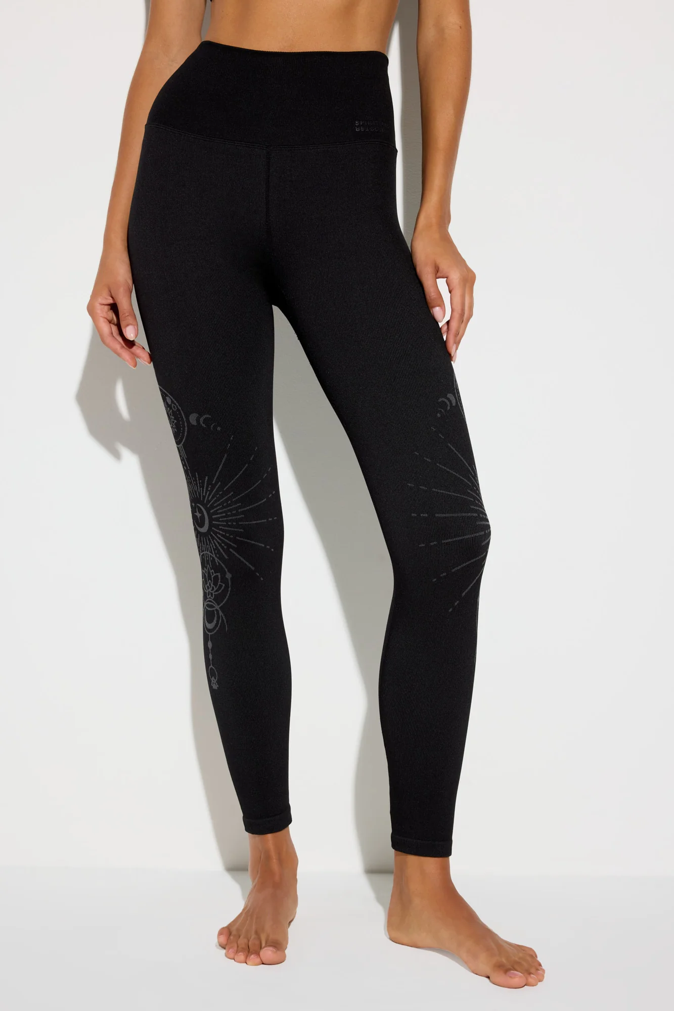 Seamless Lunar Light Icon Legging - Image 4